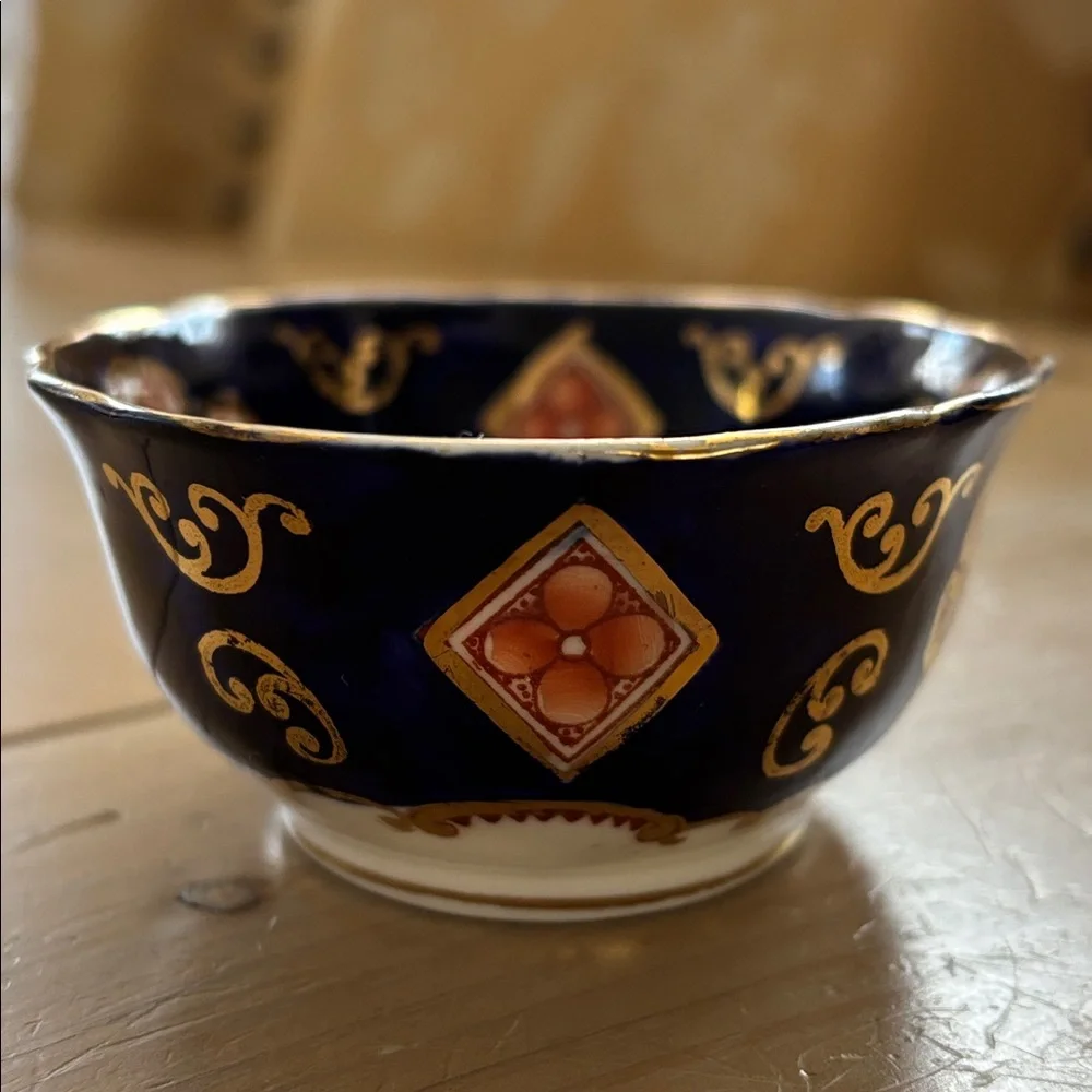 Royal Albert beautiful royal